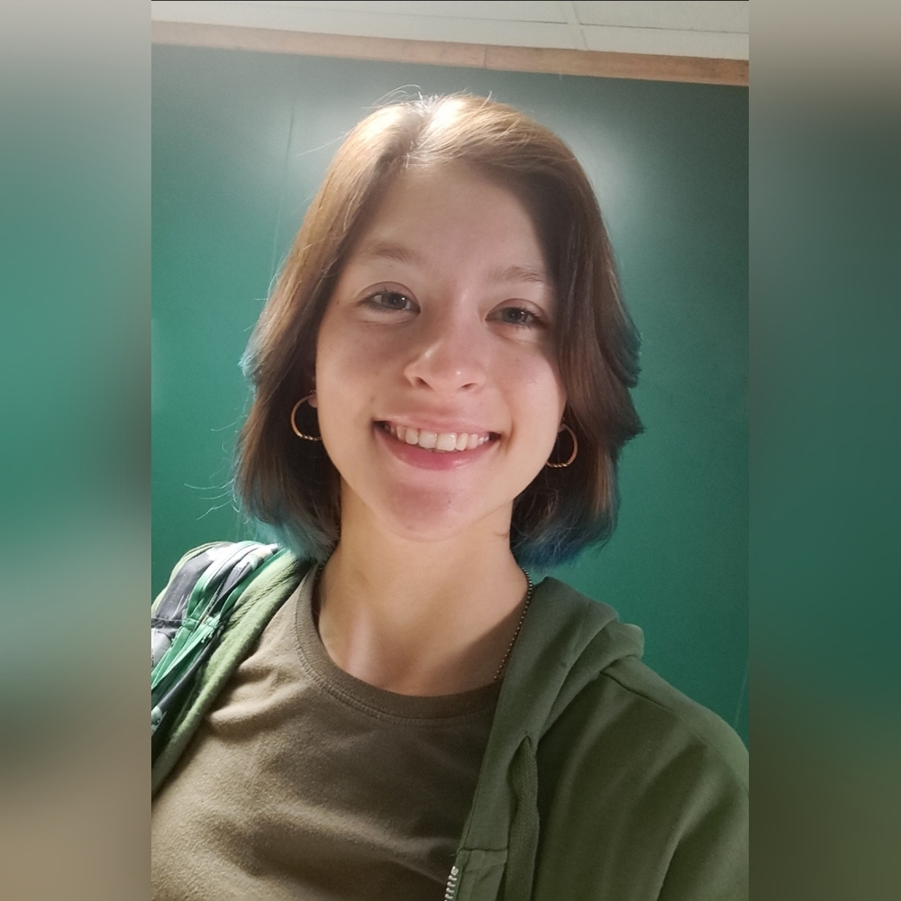 Meet your Posher, Kayla